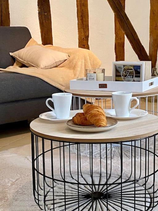 Le Cosy Troyen Secteur Calme 4 Personnes Parking Prive Apartment ทรัวส์ ภายนอก รูปภาพ